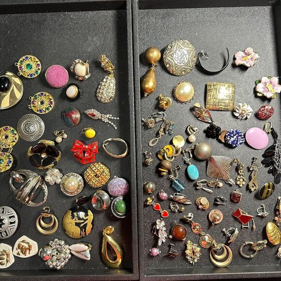 J419 Clip-On Earrings Craft Bulk Bundle of Jewelry - Picture 1 of 2